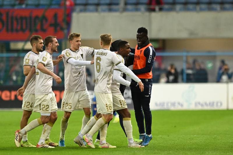 Football. PKO BP Ekstraklasa. Piast Gliwice - Pogon Szczecin. 13.04.2026