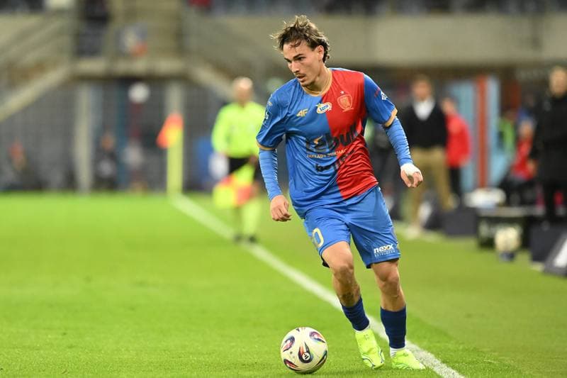 Football. PKO BP Ekstraklasa. Piast Gliwice - Pogon Szczecin. 13.04.2026