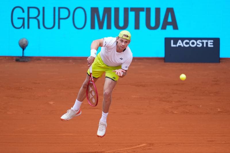 Tennis. Mutua Madrid Open. Tereza Valentova - Yulia Putintseva. 22.04.2026