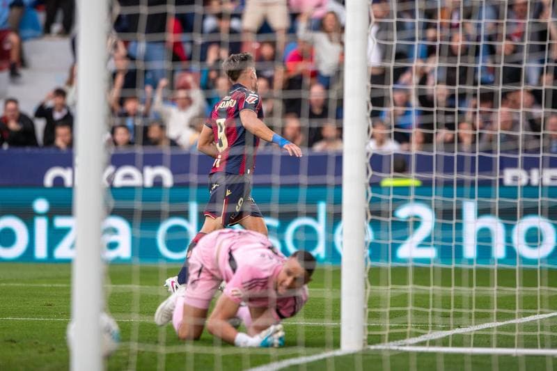 Football. La Liga. Levante - Sevilla. 23.04.2026