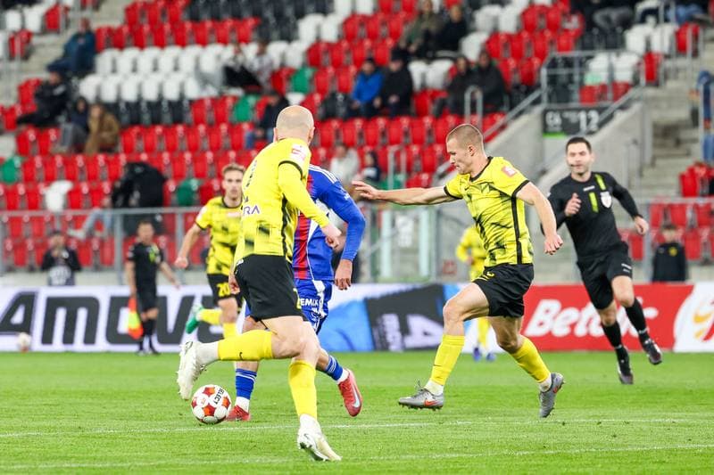 Football. Betclic 1 Liga. Wieczysta Krakow - Polonia Bytom. 23.04.2026