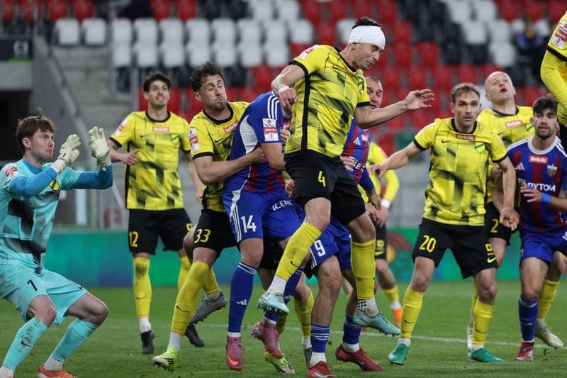 Football. Betclic 1 Liga. Wieczysta Krakow - Polonia Bytom. 23.04.2026