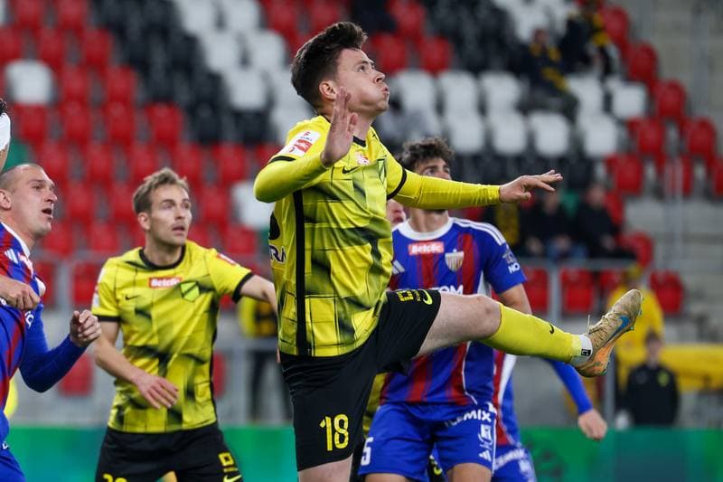 Football. Betclic 1 Liga. Wieczysta Krakow - Polonia Bytom. 23.04.2026