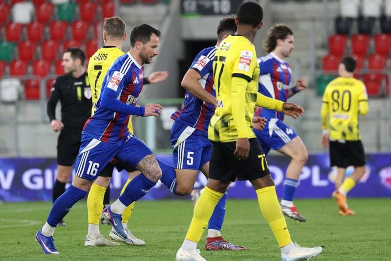 Football. Betclic 1 Liga. Wieczysta Krakow - Polonia Bytom. 23.04.2026