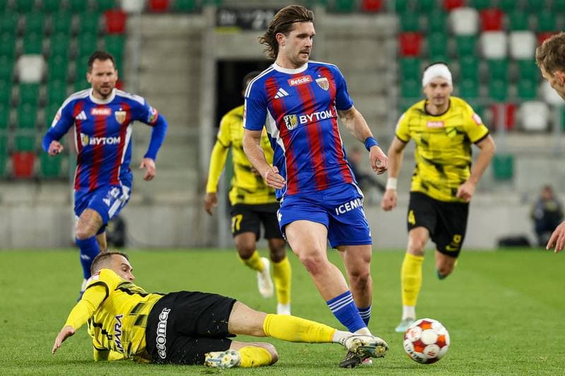 Football. Betclic 1 Liga. Wieczysta Krakow - Polonia Bytom. 23.04.2026