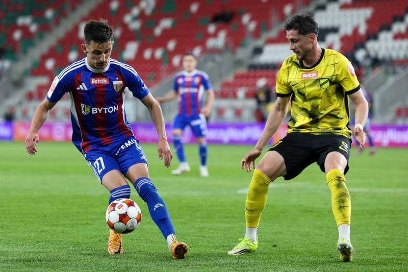 Football. Betclic 1 Liga. Wieczysta Krakow - Polonia Bytom. 23.04.2026