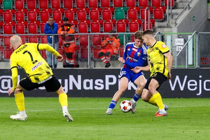 Football. Betclic 1 Liga. Wieczysta Krakow - Polonia Bytom. 23.04.2026
