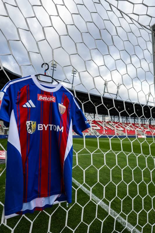 Football. Betclic 1 Liga. Wieczysta Krakow - Polonia Bytom. 23.04.2026