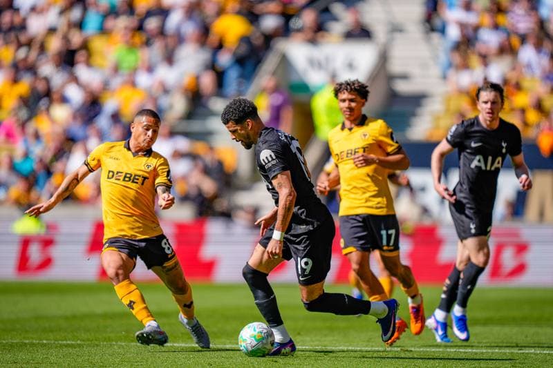 Football. Premier League. Wolverhampton Wanderers - Tottenham Hotspur. 25.04.2026