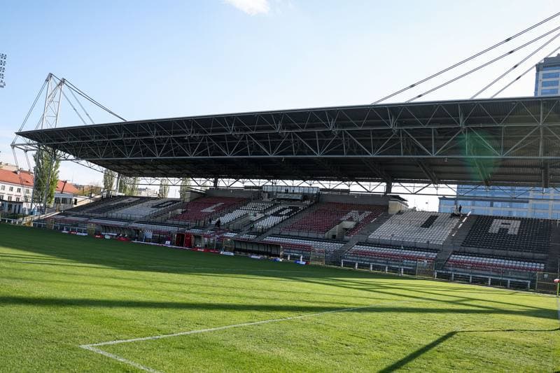 Football. Betclic 1 Liga. Polonia Warszawa - Chrobry Glogow. 25.04.2026