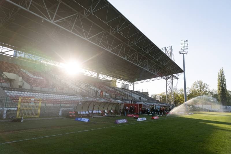 Football. Betclic 1 Liga. Polonia Warszawa - Chrobry Glogow. 25.04.2026