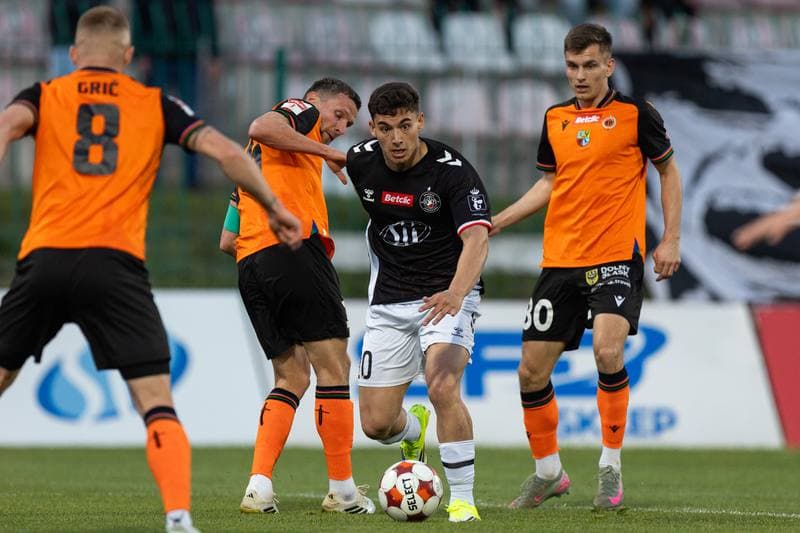 Football. Betclic 1 Liga. Polonia Warszawa - Chrobry Glogow. 25.04.2026