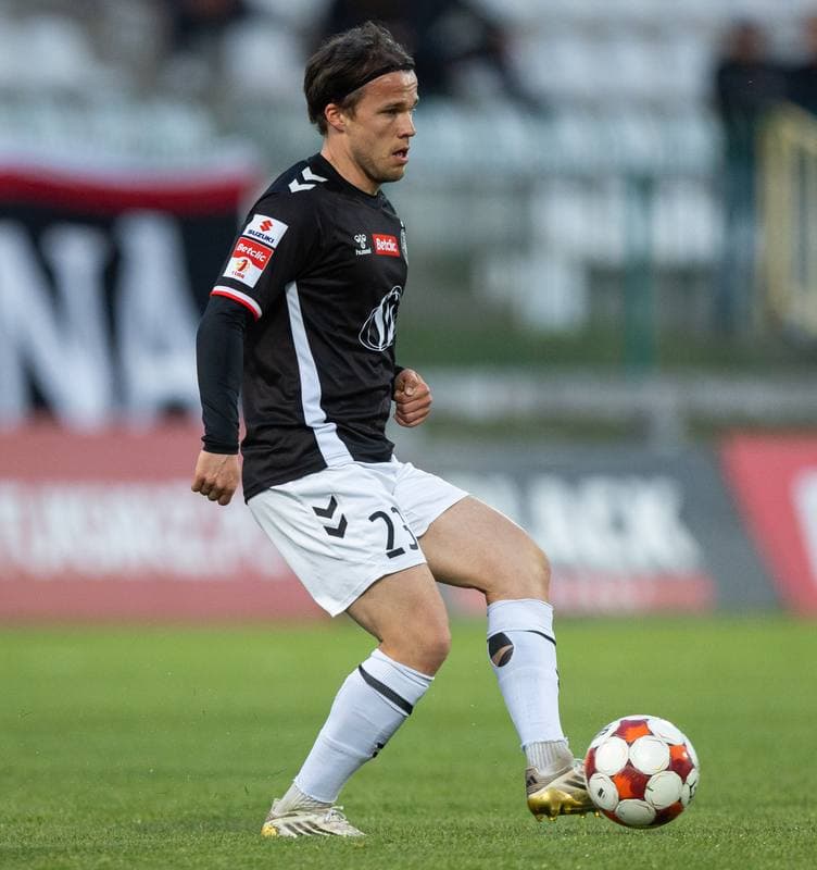 Football. Betclic 1 Liga. Polonia Warszawa - Chrobry Glogow. 25.04.2026