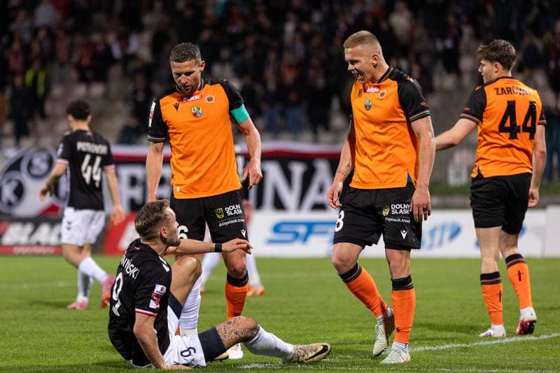 Football. Betclic 1 Liga. Polonia Warszawa - Chrobry Glogow. 25.04.2026