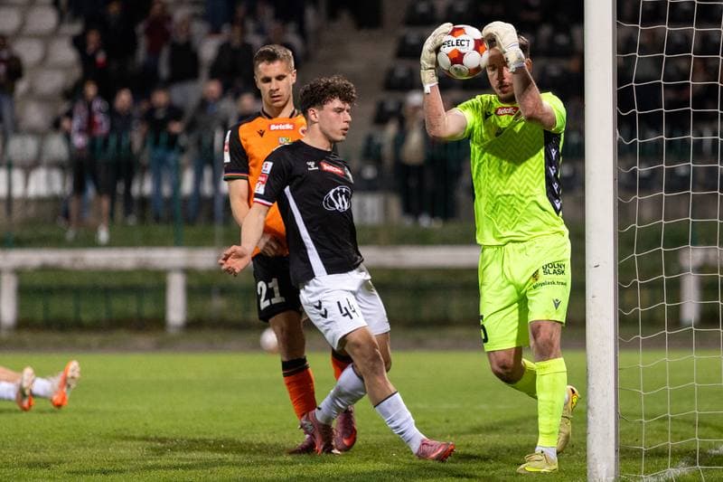 Football. Betclic 1 Liga. Polonia Warszawa - Chrobry Glogow. 25.04.2026
