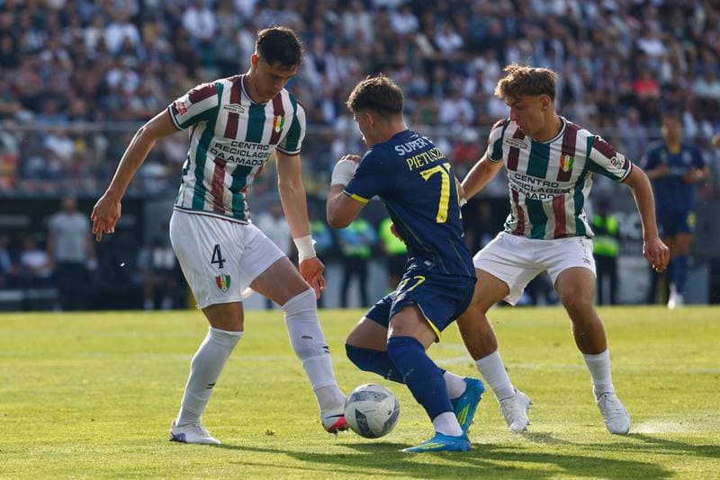 Football. Liga Portugal Betclic. Estrela da Amadora - FC Porto. 26.04.2026