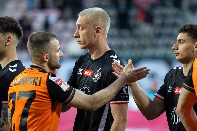 Football. Betclic 1 Liga. Polonia Warszawa - Chrobry Glogow. 25.04.2026