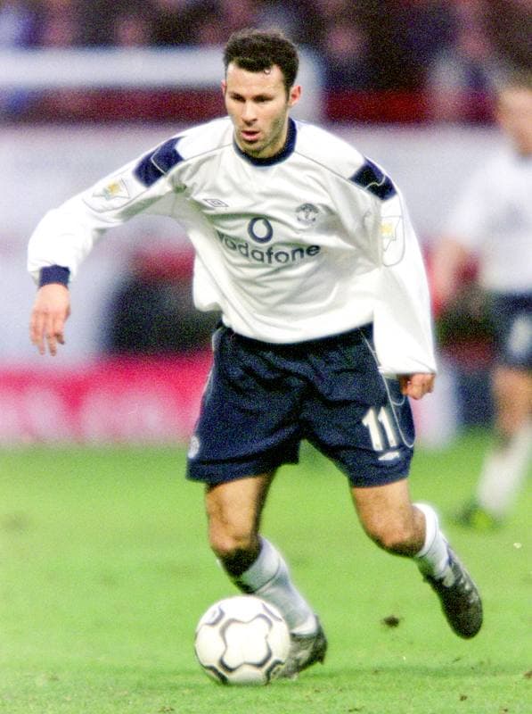 Football. Premier League. Charlton - Manchester United. 09.12.2000