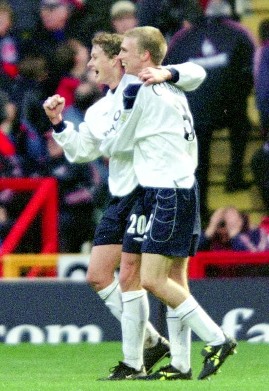 Football. Premier League. Charlton - Manchester United. 09.12.2000
