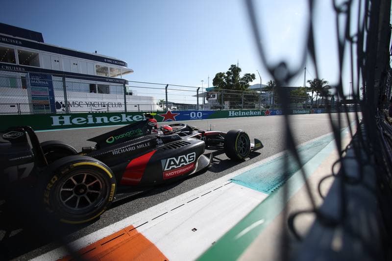 Motorsport. FIA Formula 2 Championship. Race 1. 01.05.2026