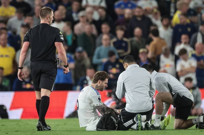 Football. Premier League. Leeds United - Burnley. 01.05.2026