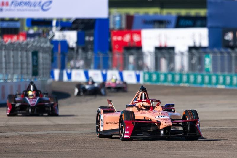 Motorsport. Formula E. Berlin ePrix. 02.05.2026