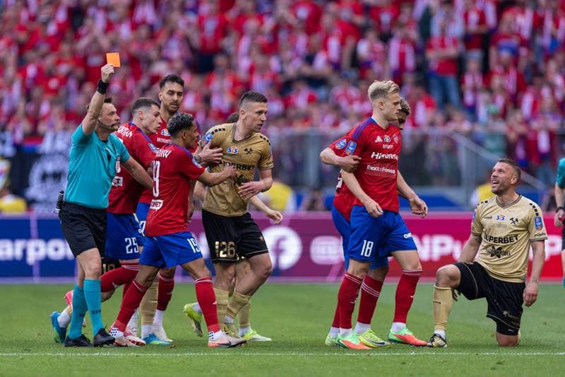 Football. STS Puchar Polski. Gornik Zabrze - Rakow Czestochowa. 02.05.2026