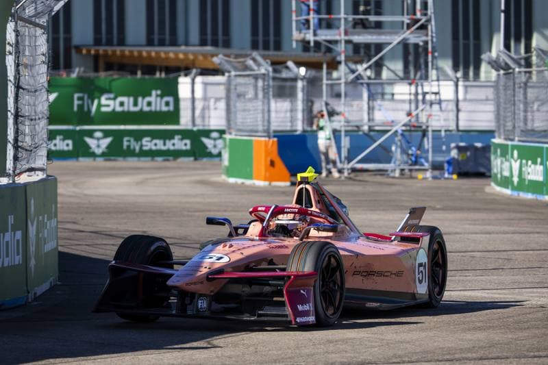Motorsport. Formula E. Berlin ePrix. 02.05.2026