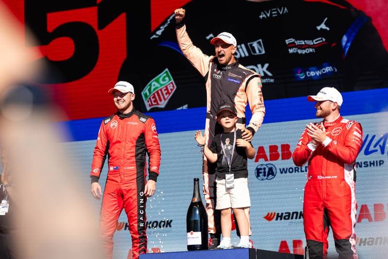 Motorsport. Formula E. Berlin ePrix. 02.05.2026