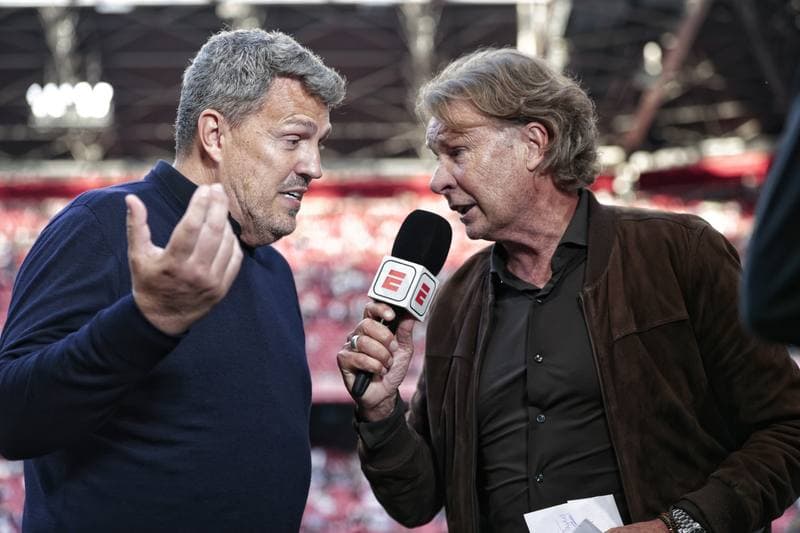 Football. Eredivisie. Ajax - PSV. 02.05.2026