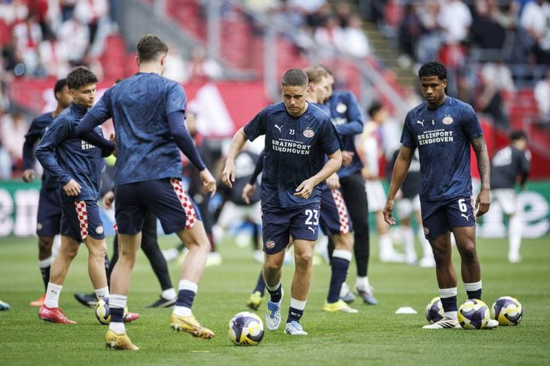 Football. Eredivisie. Ajax - PSV. 02.05.2026