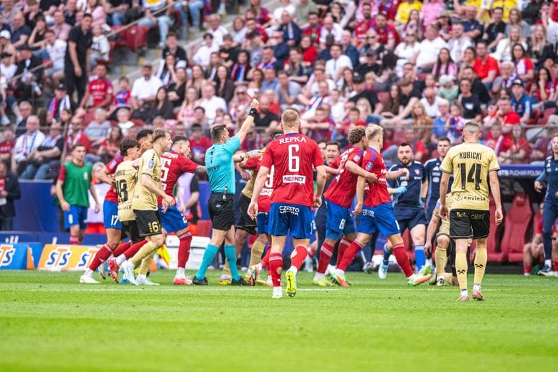 Football. STS Puchar Polski. Gornik Zabrze - Rakow Czestochowa. 02.05.2026
