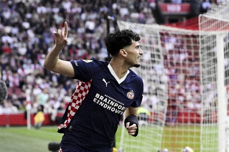 Football. Eredivisie. Ajax - PSV. 02.05.2026