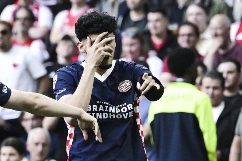 Football. Eredivisie. Ajax - PSV. 02.05.2026