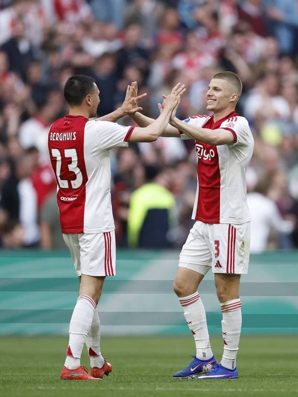 Football. Eredivisie. Ajax - PSV. 02.05.2026