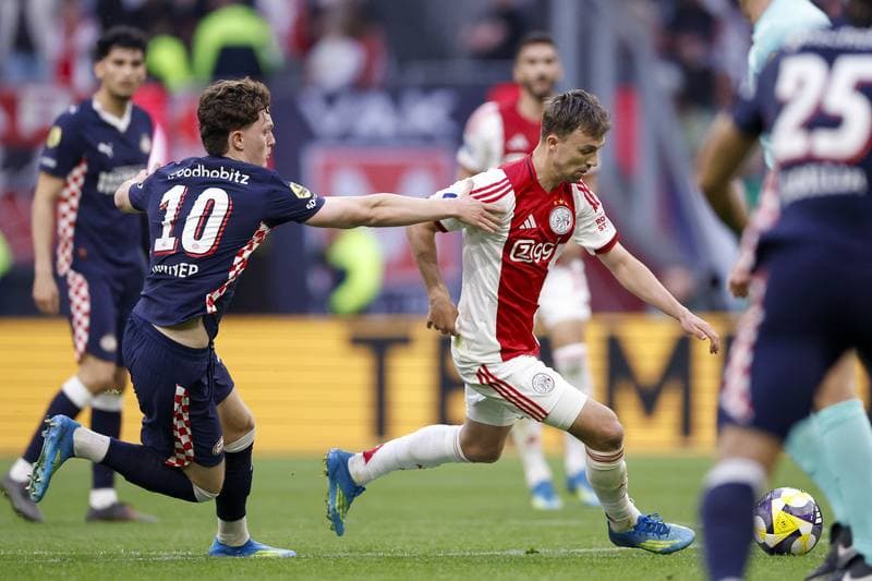 Football. Eredivisie. Ajax - PSV. 02.05.2026