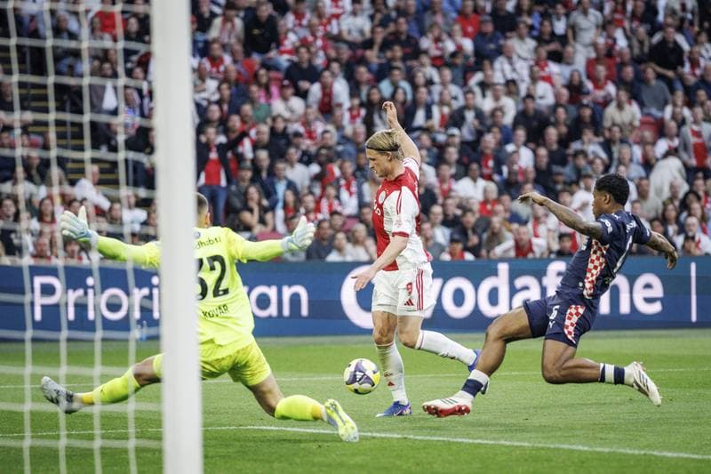 Football. Eredivisie. Ajax - PSV. 02.05.2026