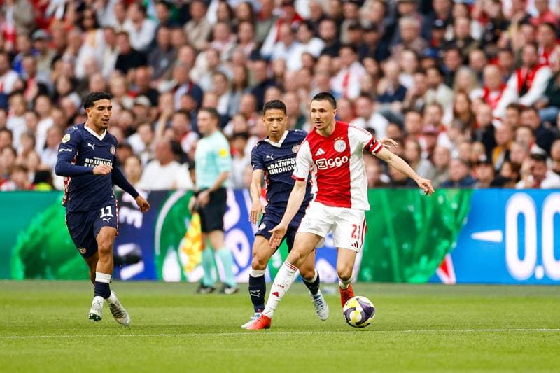 Football. Eredivisie. Ajax - PSV. 02.05.2026