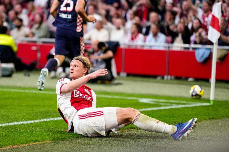 Football. Eredivisie. Ajax - PSV. 02.05.2026