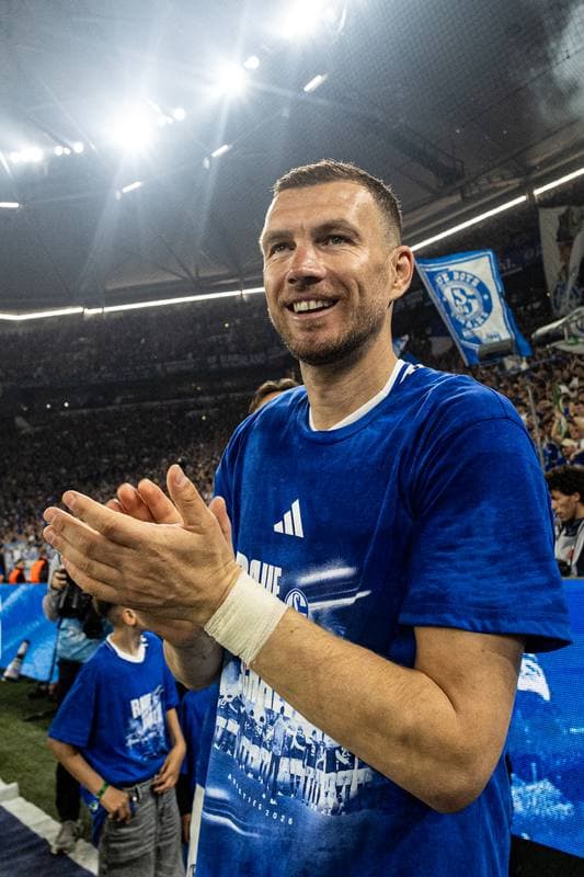 Football. 2. Bundesliga. Schalke 04 - Fortuna Dusseldorf. 02.05.2026