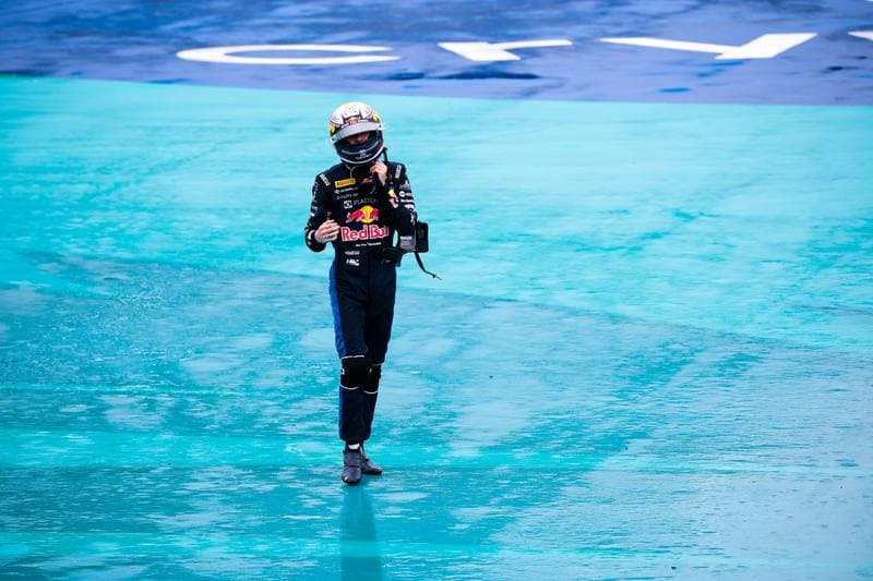 Motorsport. FIA Formula 2 Championship. Race 1. 03.05.2026