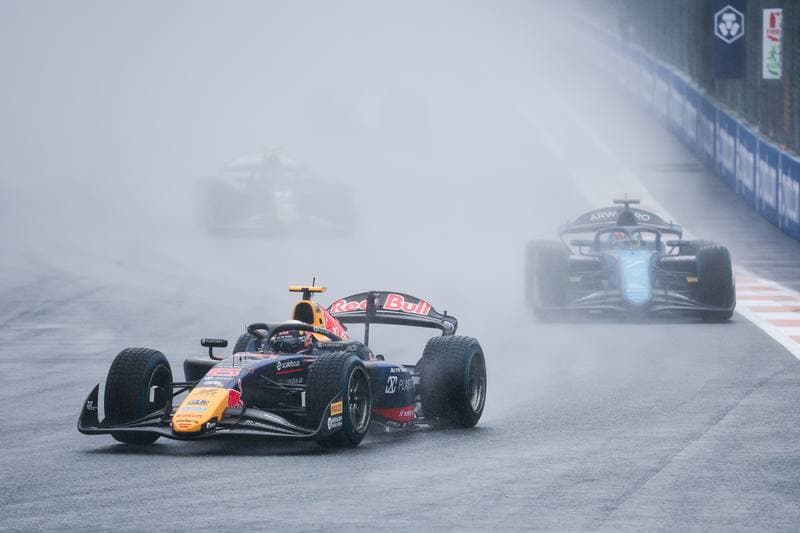 Motorsport. FIA Formula 2 Championship. Race 1. 03.05.2026