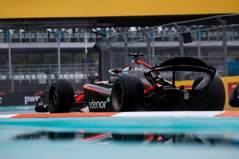 Motorsport. FIA Formula 2 Championship. Race 1. 03.05.2026