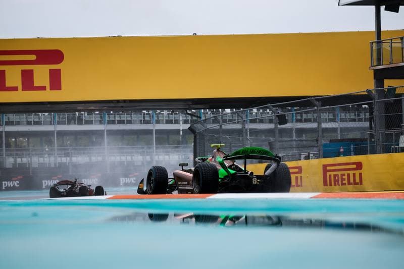 Motorsport. FIA Formula 2 Championship. Race 1. 03.05.2026