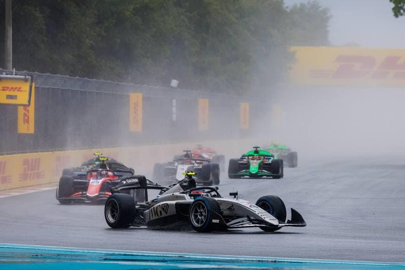 Motorsport. FIA Formula 2 Championship. Race 1. 03.05.2026
