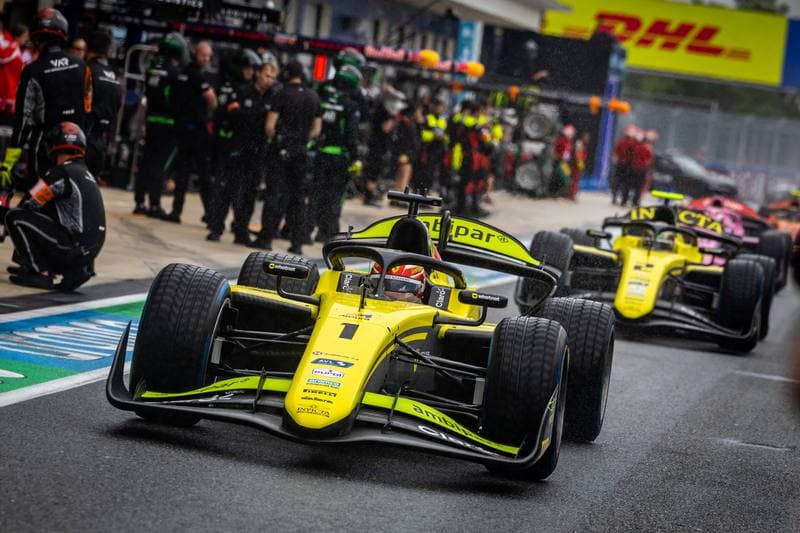 Motorsport. FIA Formula 2 Championship. Race 1. 03.05.2026