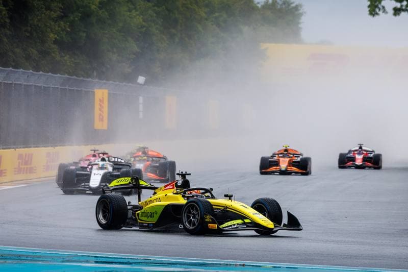 Motorsport. FIA Formula 2 Championship. Race 1. 03.05.2026