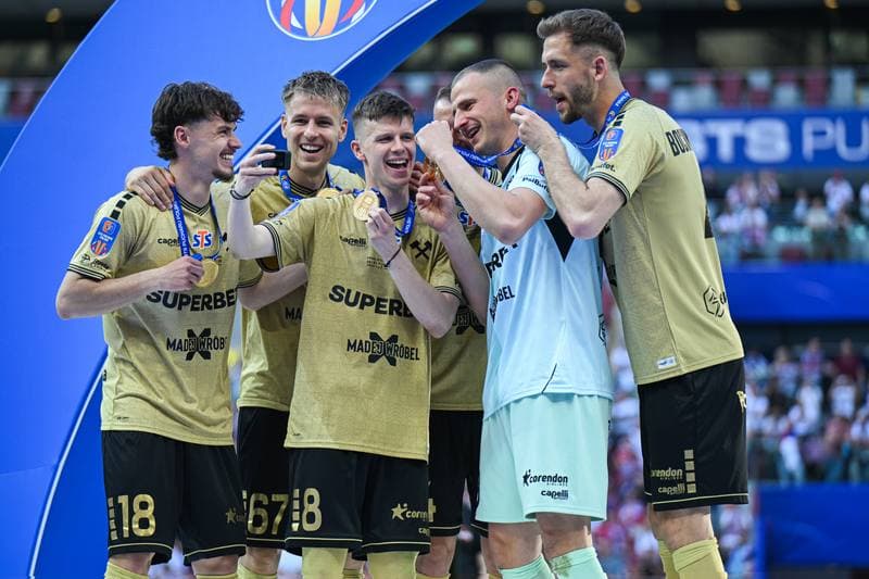 Football. STS Puchar Polski. Gornik Zabrze - Rakow Czestochowa. 02.05.2026