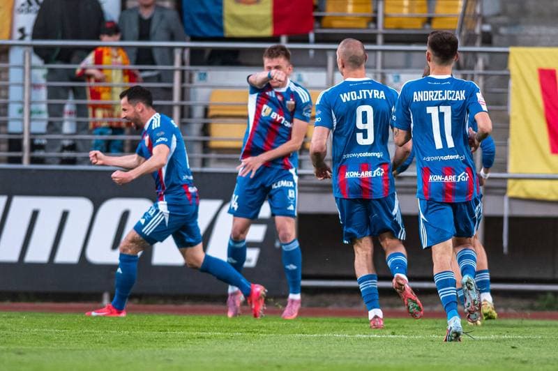 Football. Betclic 1 Liga. Znicz Pruszkow - Polonia Bytom. 09.05.2026