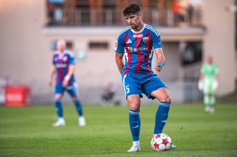 Football. Betclic 1 Liga. Znicz Pruszkow - Polonia Bytom. 09.05.2026
